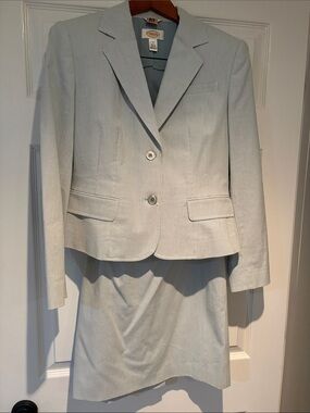 Talbots Women’s Light Blue Seersucker Suit Jacket & Skirt Set - size 4